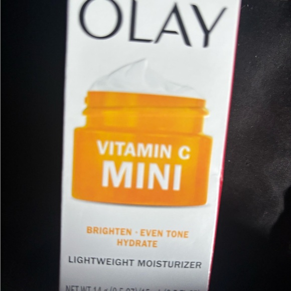 OLAY Vitamin C Mini Hydrating Cream - Bright - Picture 3 of 10